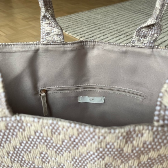 H&M jacquard tote - Picture 3 of 5